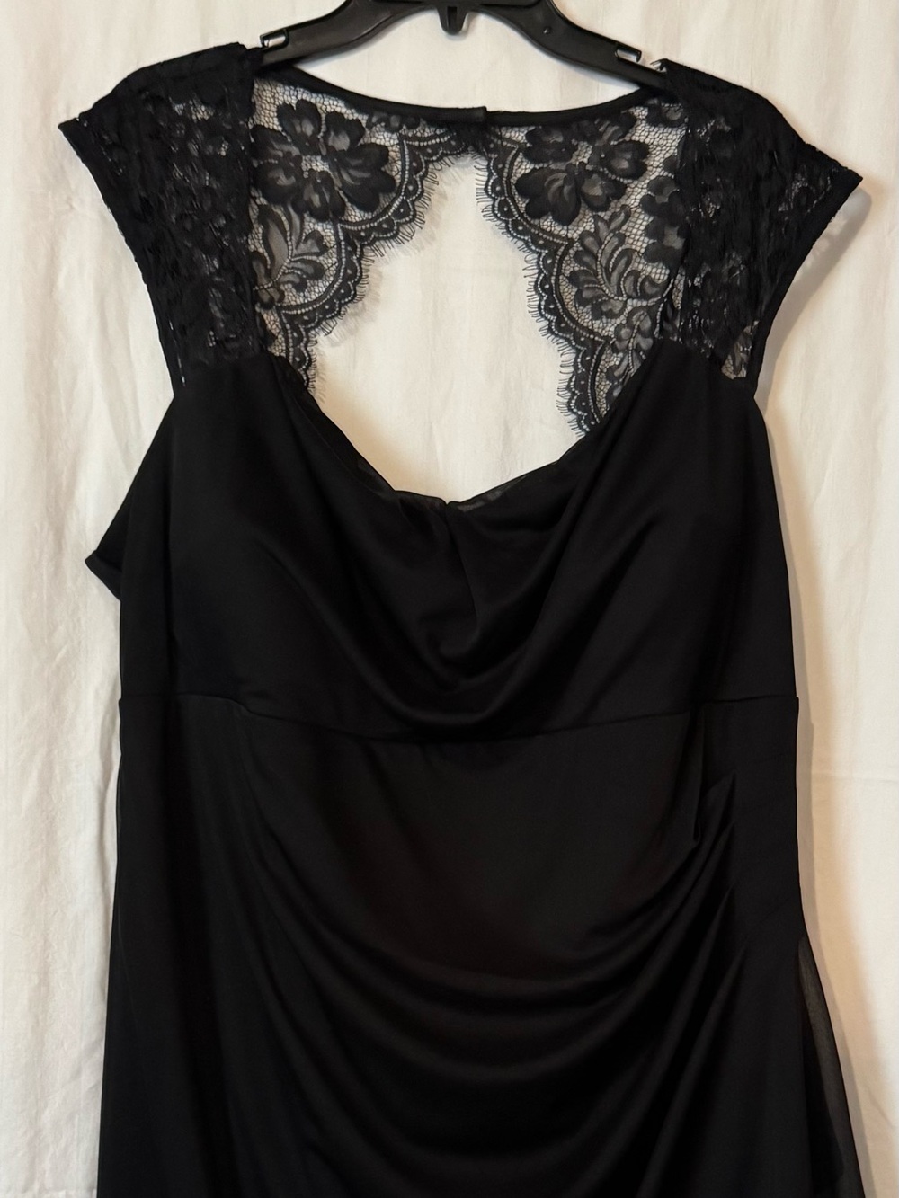 Black Lace & Chiffon Dress – Women’s 22W